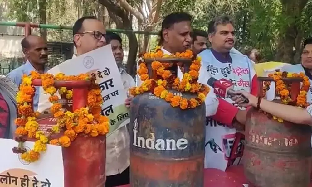 KKC protest against steep rise in petro product prices