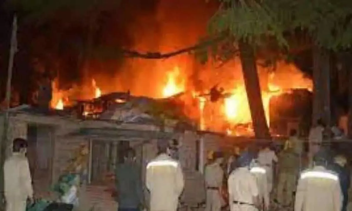 6 Killed, 12 Injured in fire accident in West Godavari, AP