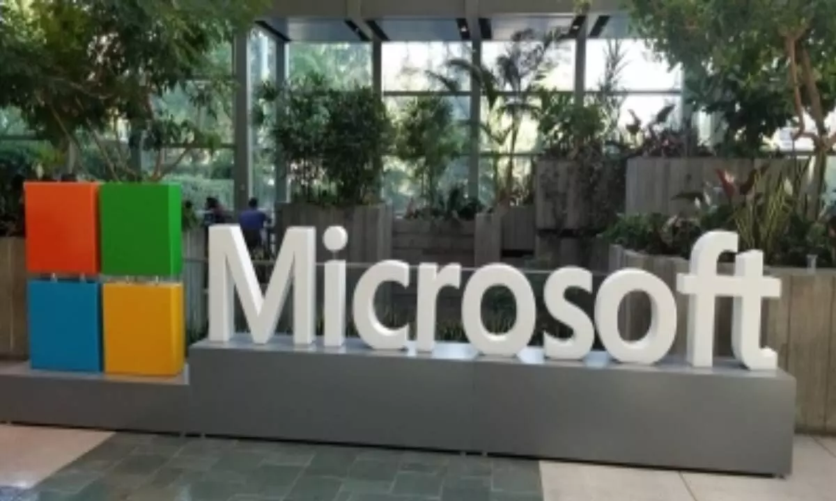 Microsoft logs slowest quarter growth in 6 years, PC sales nosedive