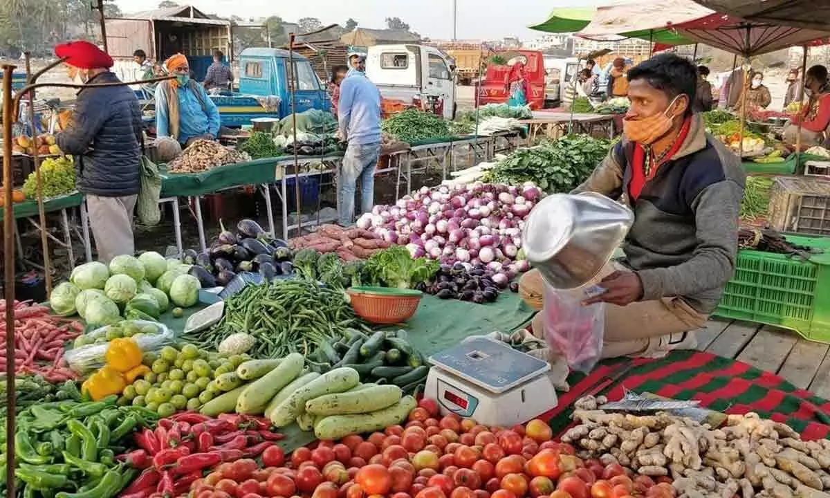 Inflation at 8-yr high, will RBI go for another round of rate hike?