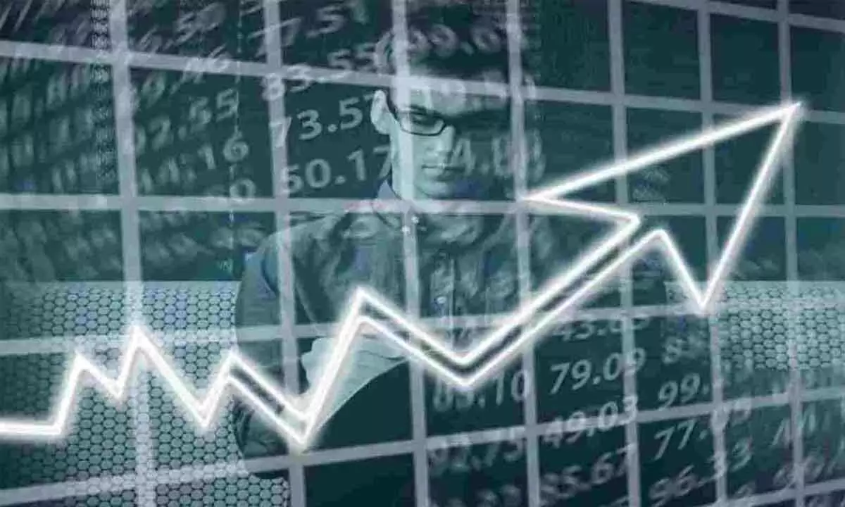 Nifty forms parallel bottoms and a Doji candle