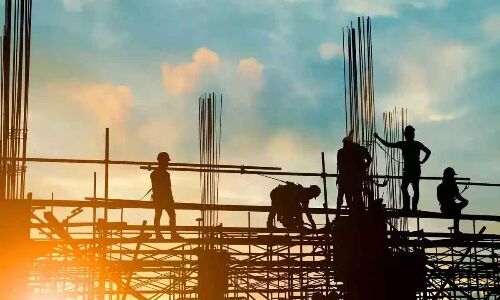 425 infra projects incur Rs 4.83-lakh cr cost overrun
