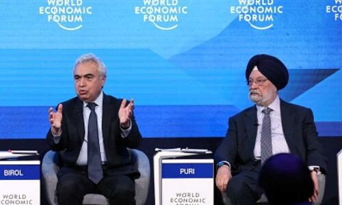 India set to be leader in green hydrogen: Puri