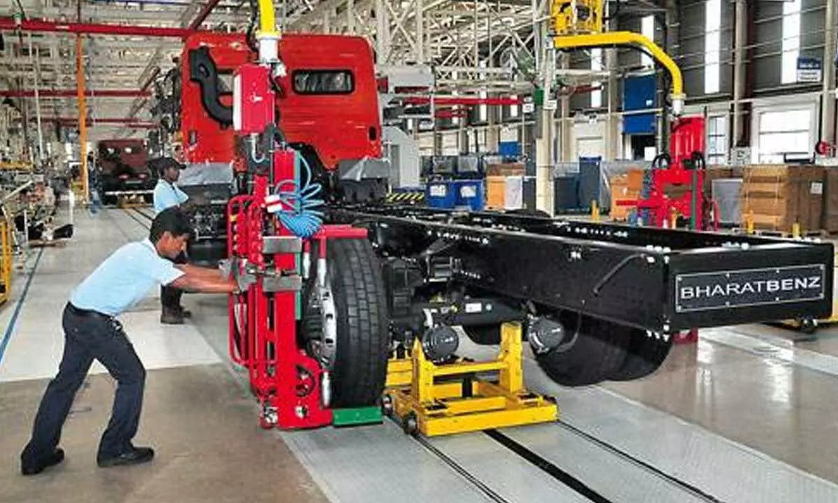 Daimler aims net zero at TN plant by 2025