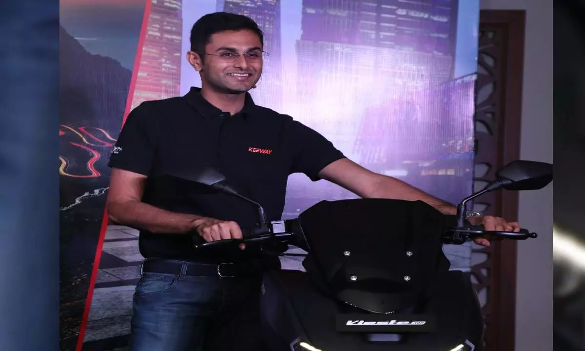 Keeway India unveils 2 premium scooters at Rs 3L each Keeway India unveils 2 premium scooters at Rs 3L each