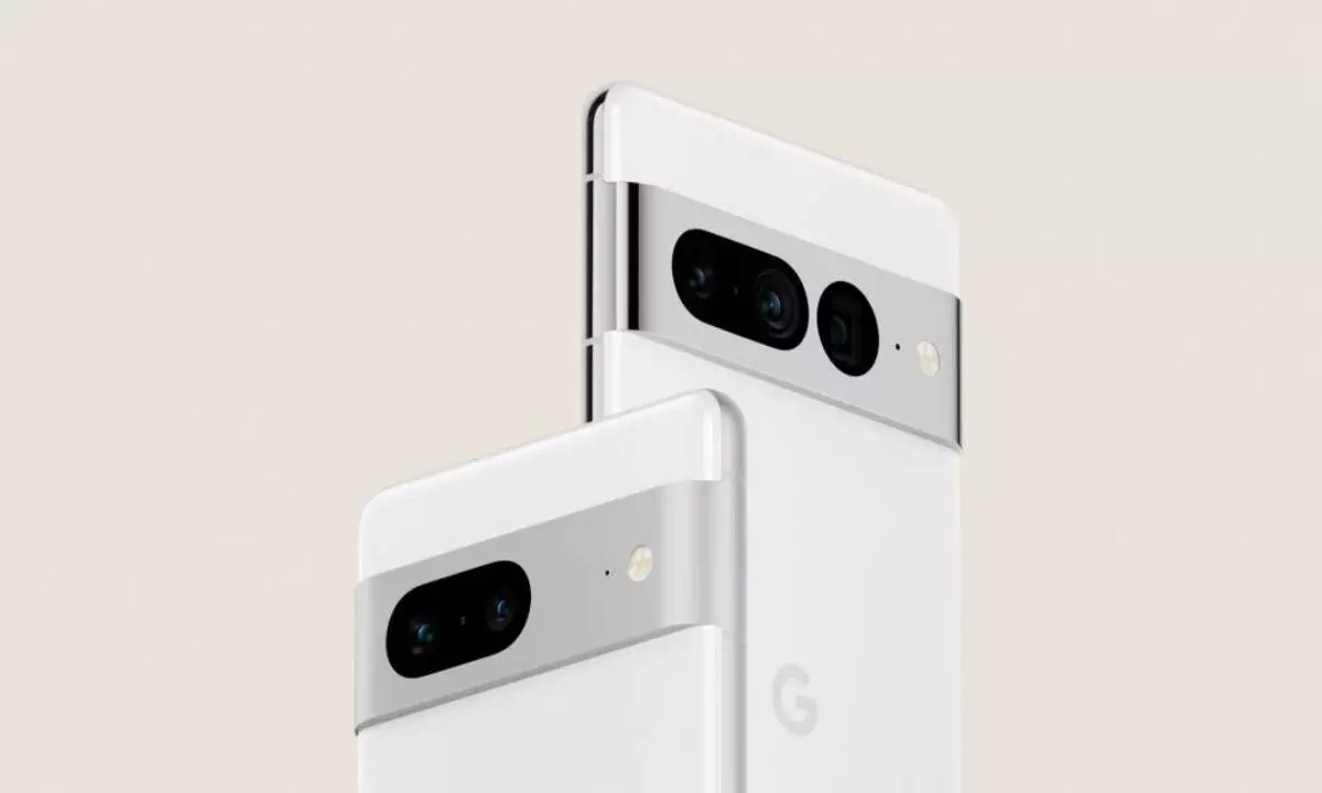 Google Pixel 7 Prototype spotted on eBay