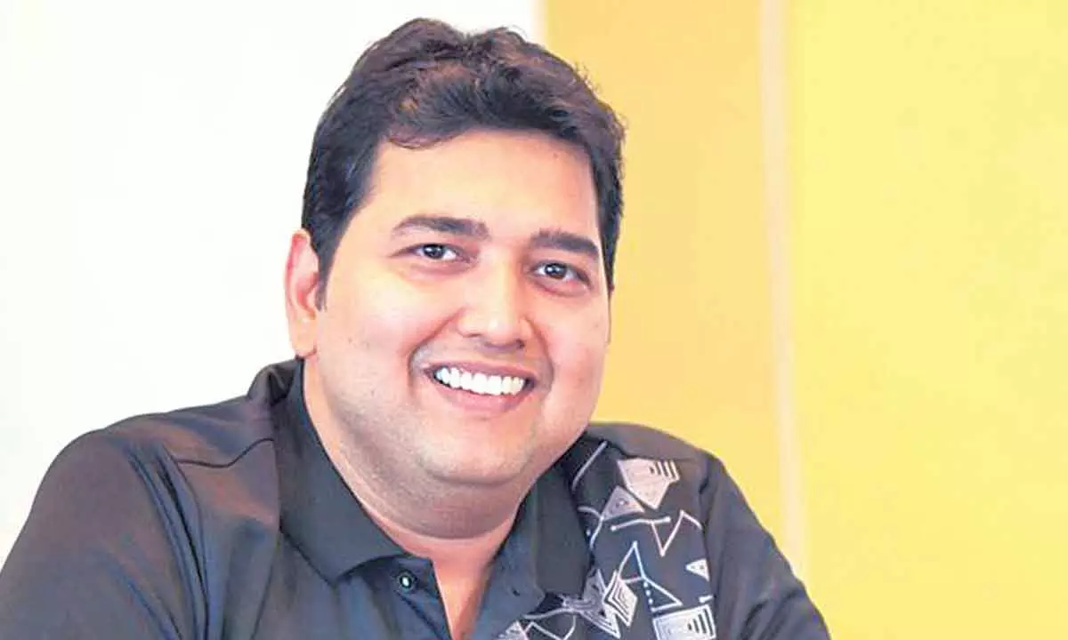 Vineet Agrawal, Co-founder