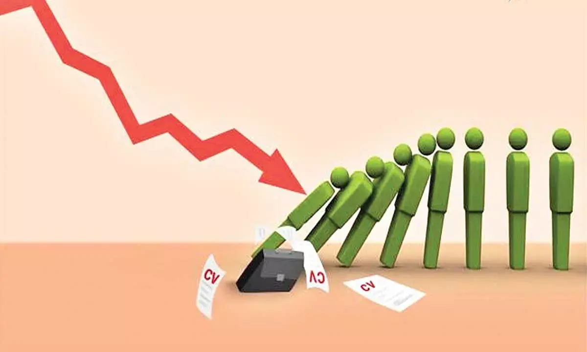 IT hiring hits slow lane on slowdown fears