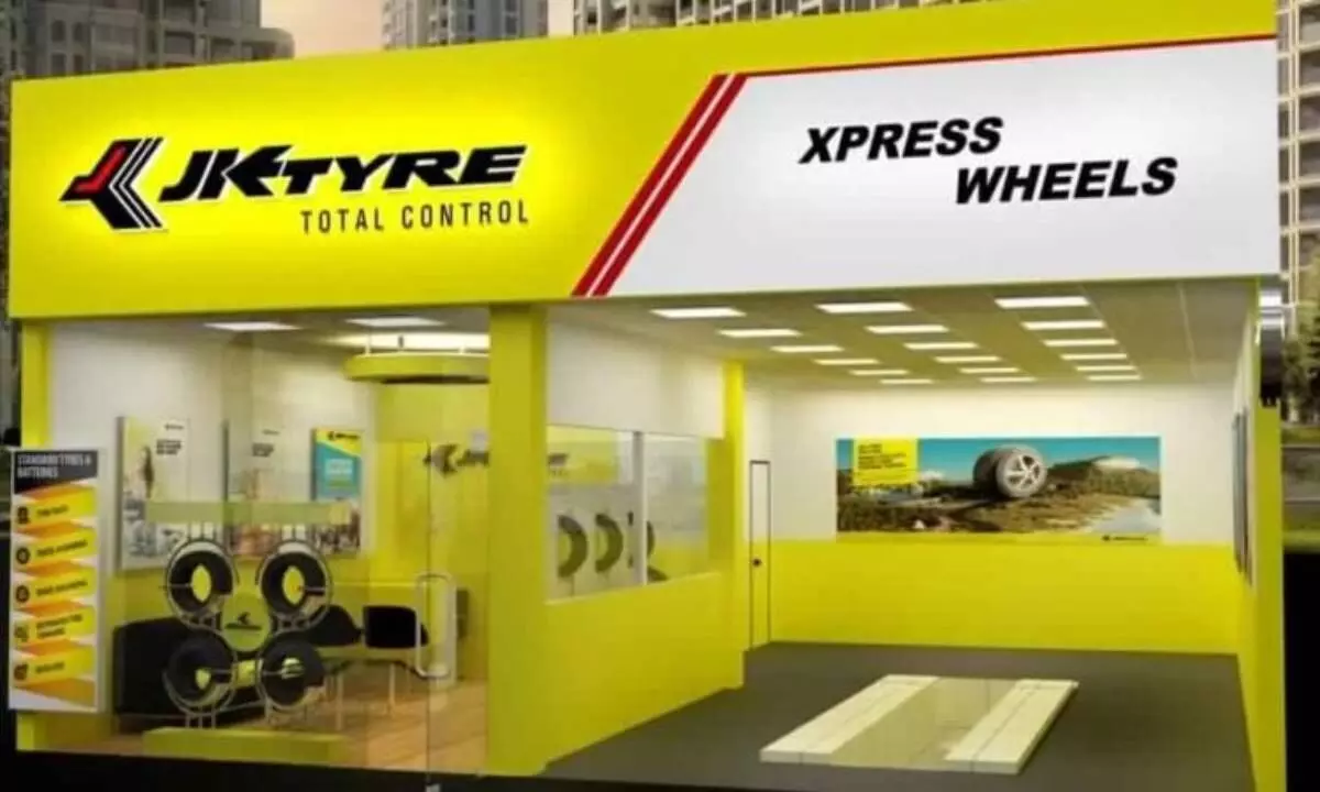 JK Tyre opens outlet at Kakinada