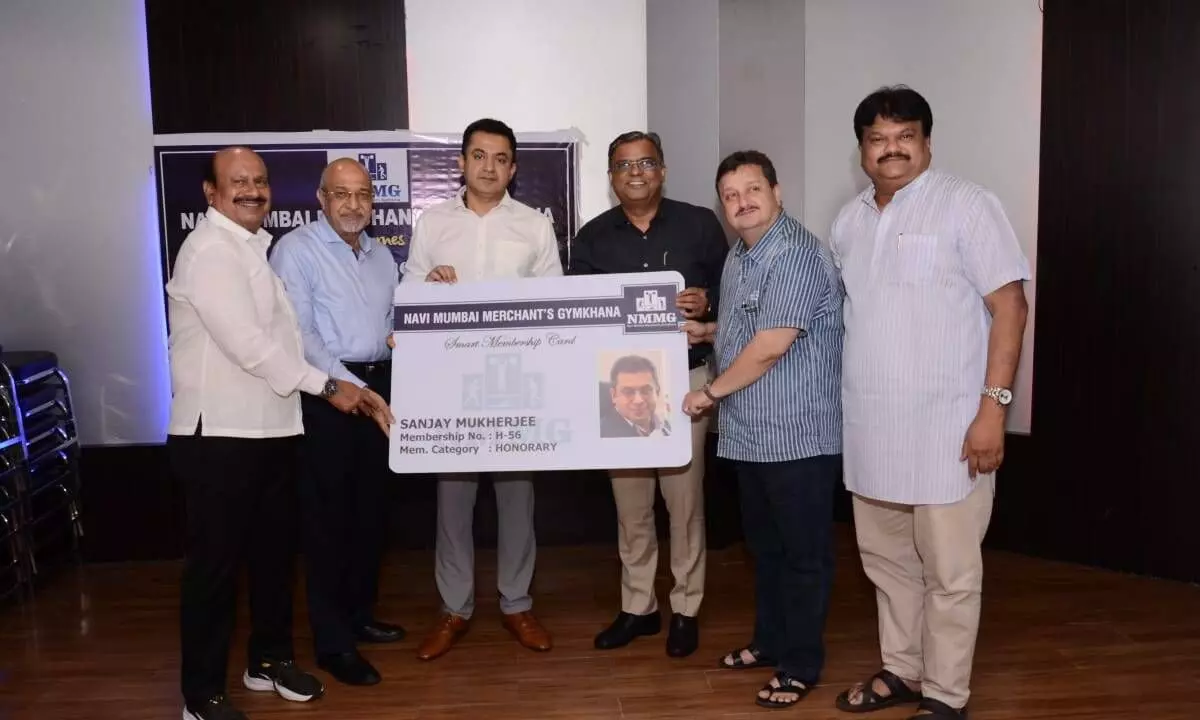 CIDCO VC & MD, Sanjay Mukharjee takes honorary membership of NMMG