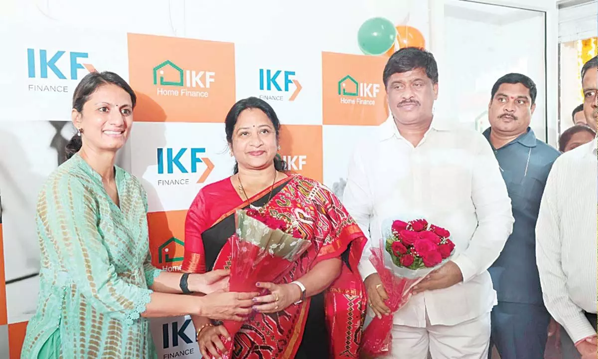 Mothe Srilatha Shoban Reddy, Deputy Mayor, GHMC inaugurating new branch along with Vasantha Lakshmi, MD, IKF Home Finance Ltd in hyderabad on Wednesday Mothe Srilatha Shoban Reddy, Deputy Mayor, GHMC inaugurating new branch along with Vasantha Lakshmi, MD, IKF Home Finance Ltd in hyderabad on Wednesday