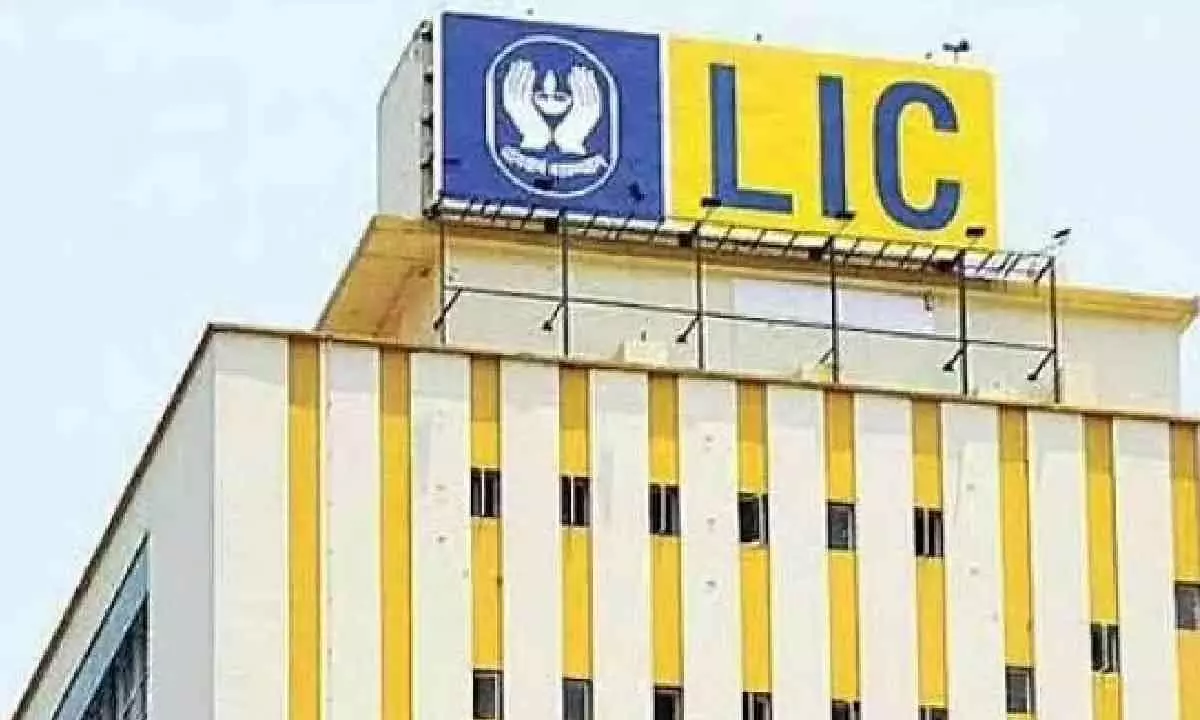 LIC picks 2% in BPCL for Rs. 1,598 cr