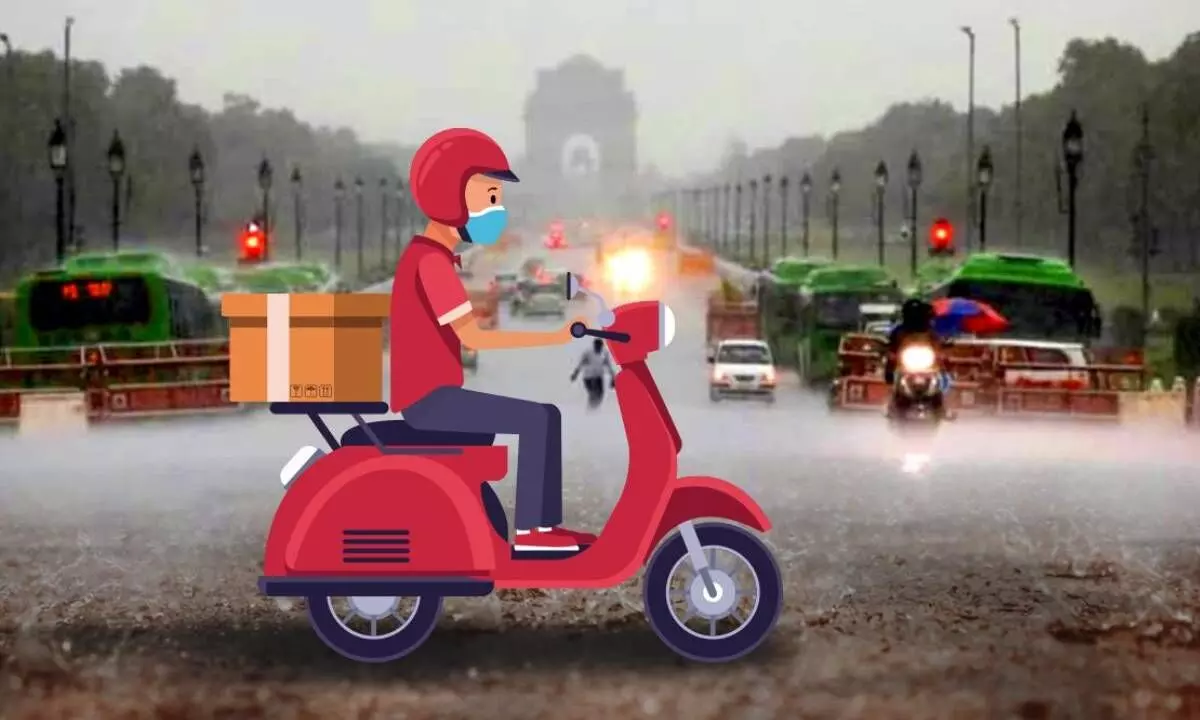 How Zomato, Swiggy, Dunzo, Zepto operates during heavy rains, bad roads