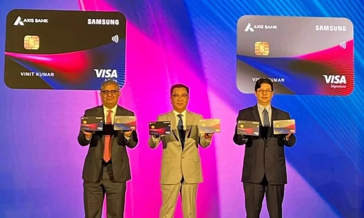 Samsung dials credit card foray