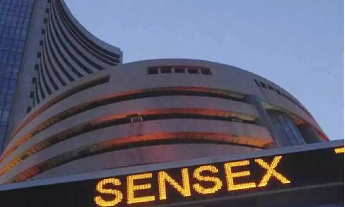 Private sector banks lead Sensex lower