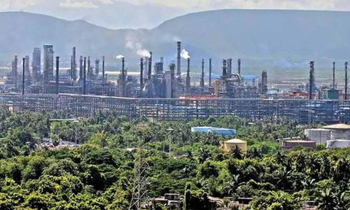 Rs 18.35-cr fine may delay HPCL refinery expansion
