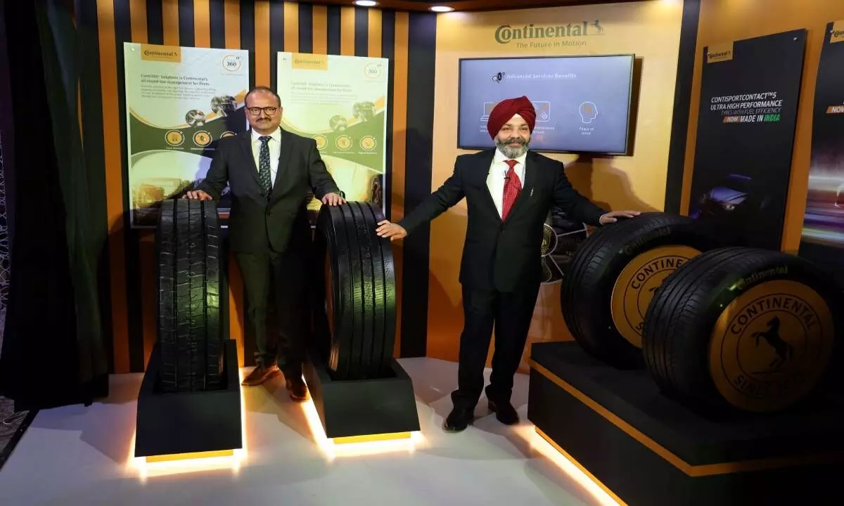 (L-R) Samir Gupta, Managing Director, Continental Tires India and Kuldeep Singh, Vice President-Manufacturing, Continental Tires, Modipuram with the newly launched tyres