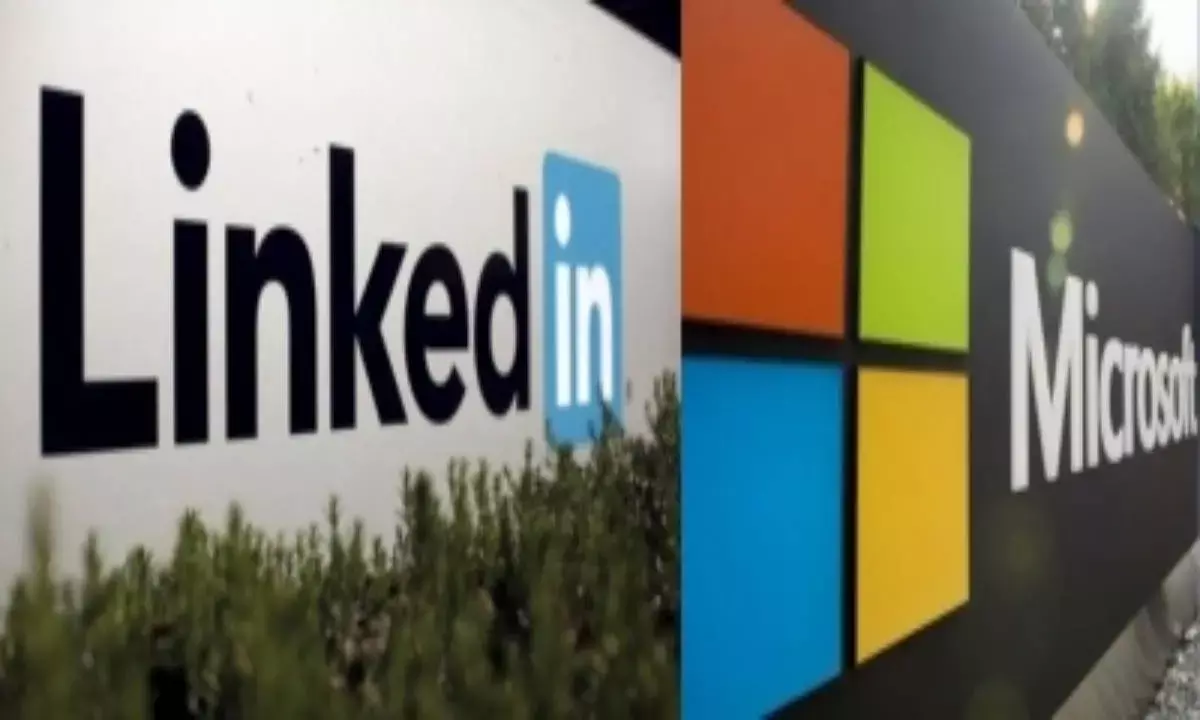 A LinkedIn test uses AI to create job descriptions and profiles