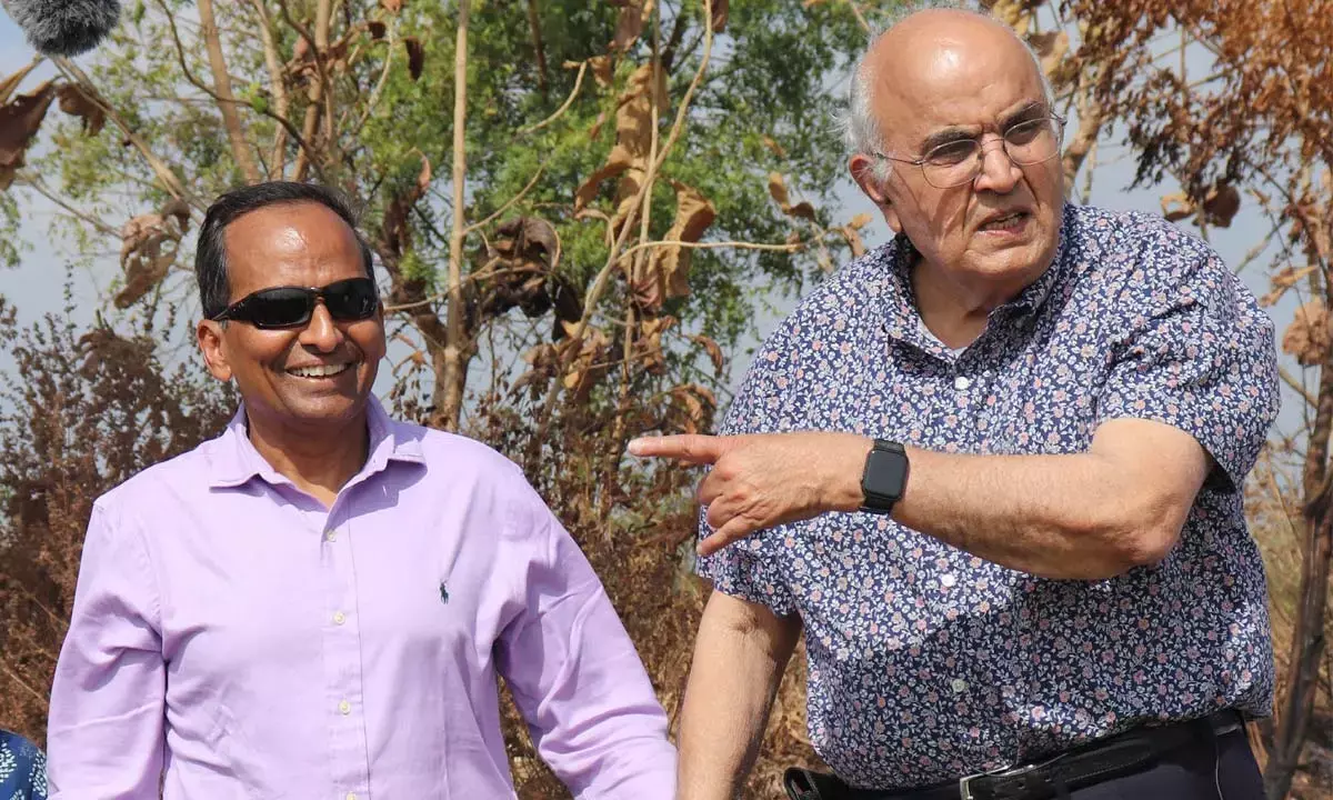 Raju Reddy and Kanwal Rekhi during field visit at Nizamabad