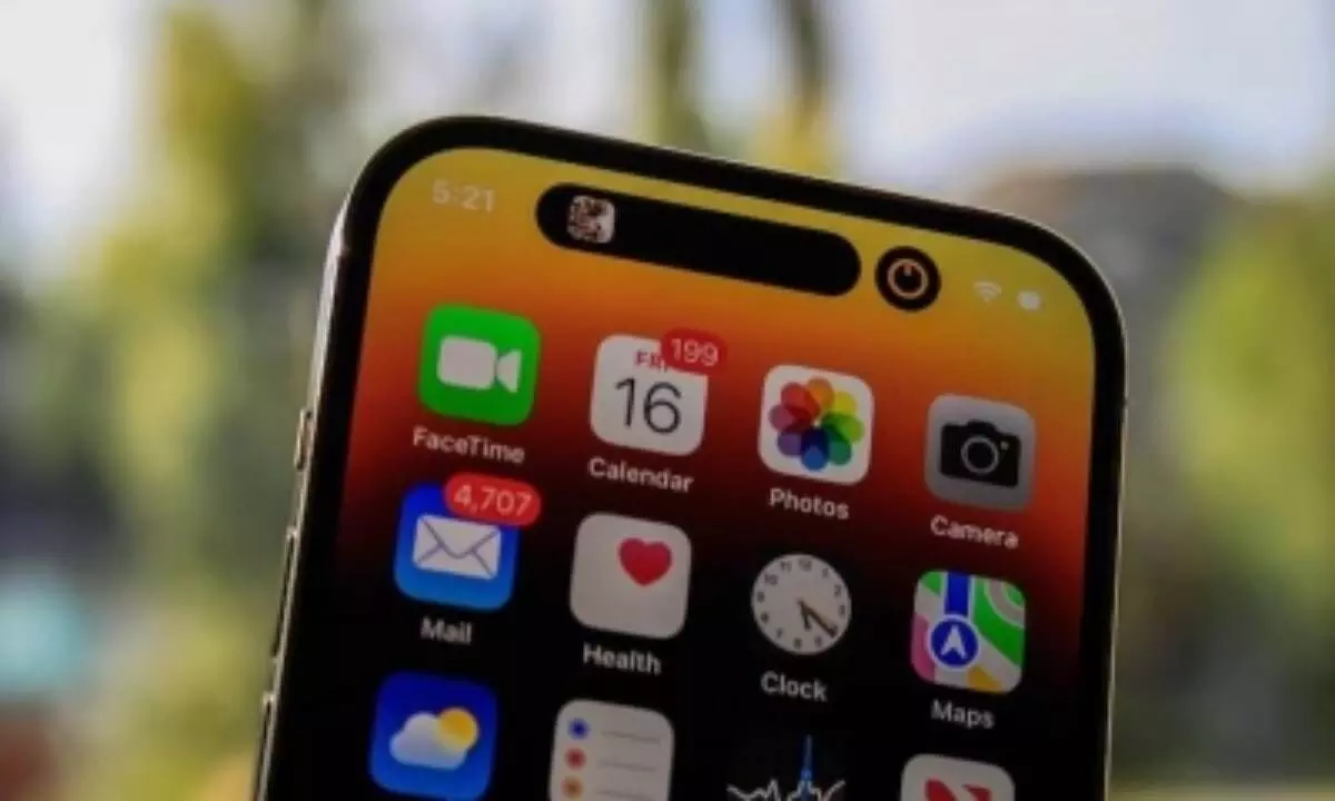 Is iPhone 16 Worth It? 5 Smartphones That May Be a Better Choice Is iPhone 16 Worth It? 5 Smartphones That May Be a Better Choice