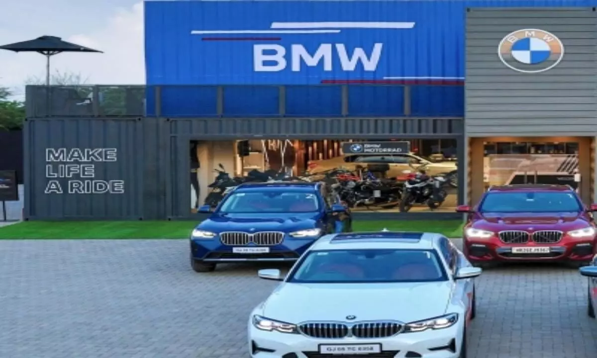 BMW recalls over 14K electric cars over crash risk