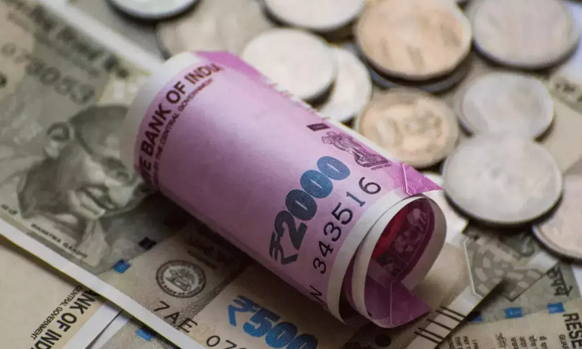 Budget maintains prudence, focuses on middle class, capex