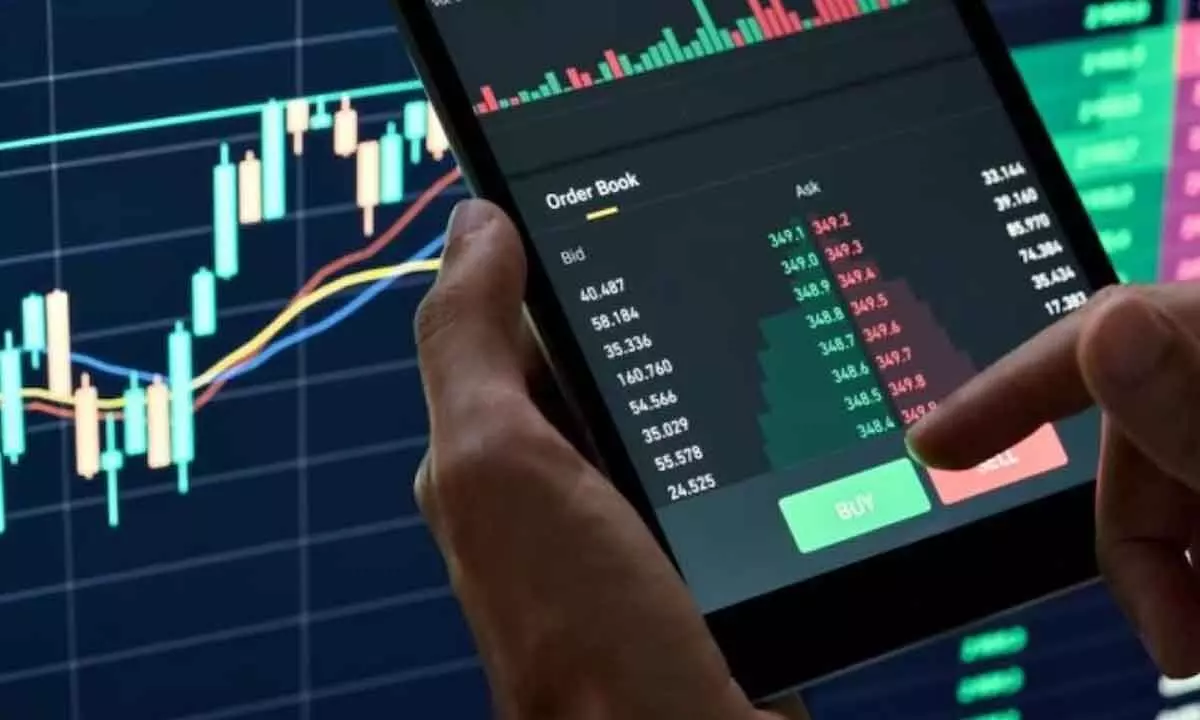 Charts indicating lower high formation