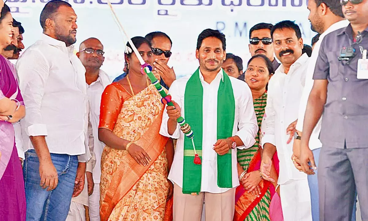 AP CM Y S Jagan Mohan Reddy releasing third tranche of amount on Tuesday at Tenali