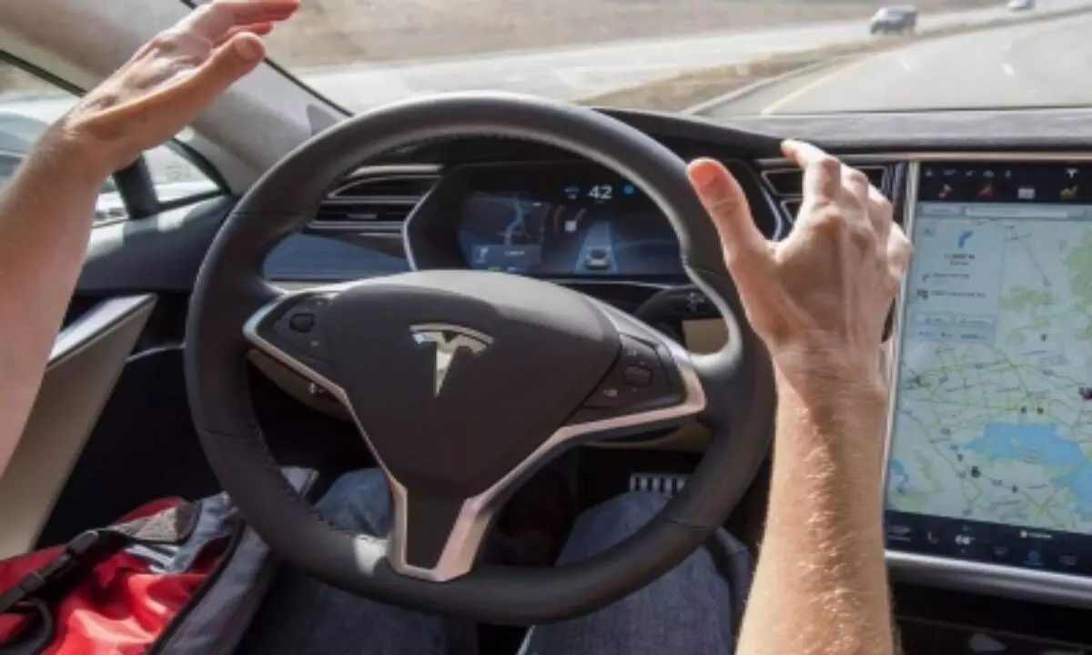 Steering wheels fall off while driving new Tesla Model Y, probe begins