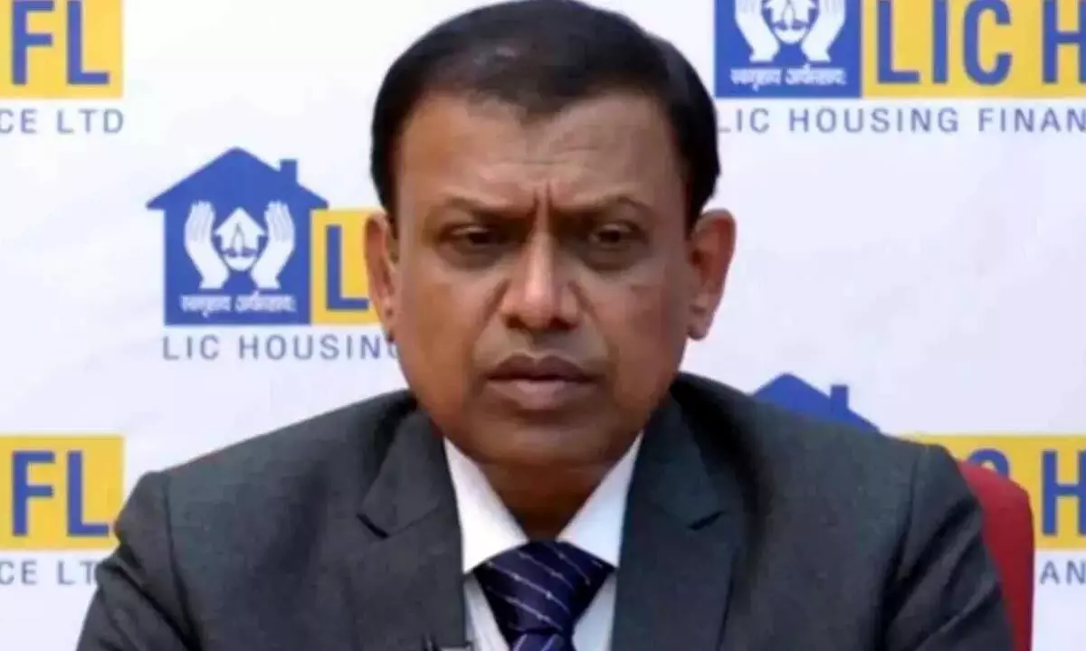 FISB refers Siddhartha for LIC chief