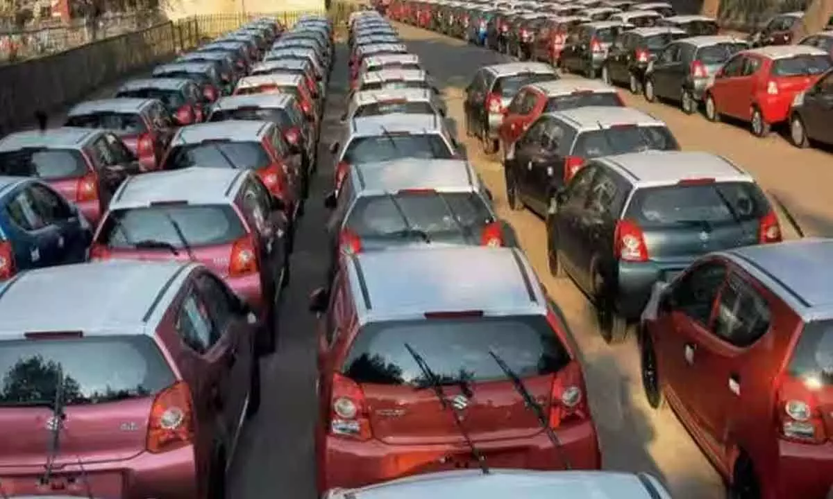 Unseasonal rains, high-interest rates could hurt auto ind growth