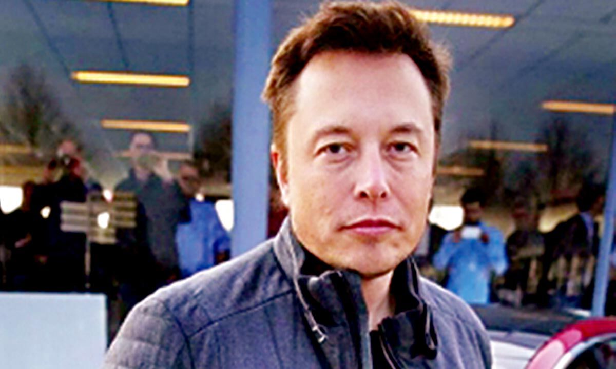 Elon Musk’s love of butter chicken with naan goes viral