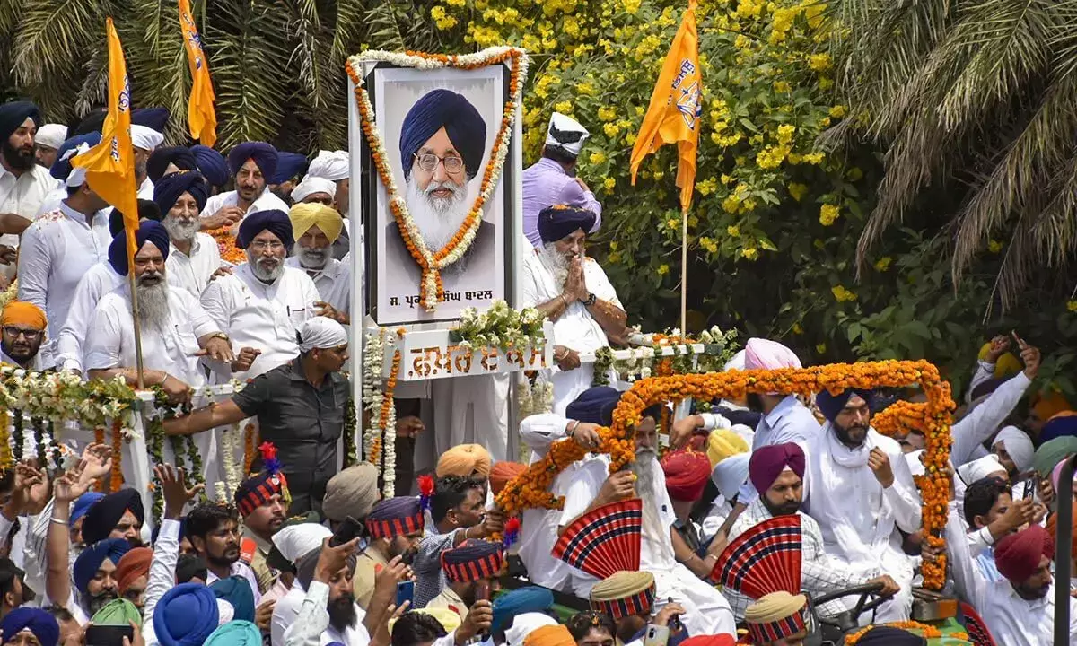 Parkash Singh Badal cremated at ancestral village