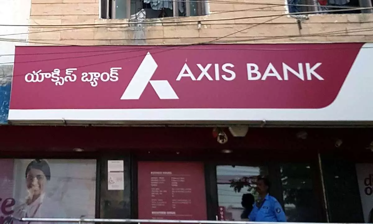 Axis Bank net profit rises 40%