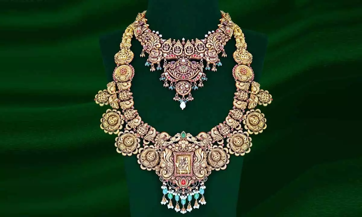 Sri Krishna Jewellers celebrates 10th anniversary Sri Krishna Jewellers celebrates 10th anniversary
