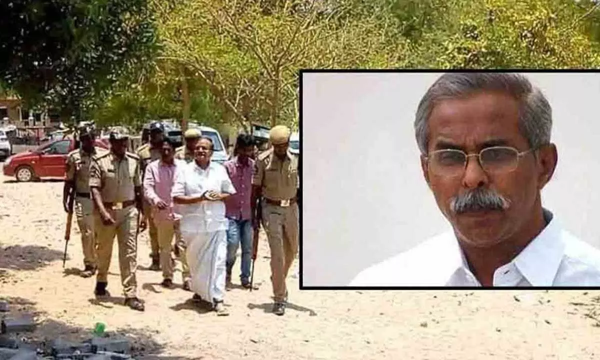 Prime accused in Viveka murder case surrenders