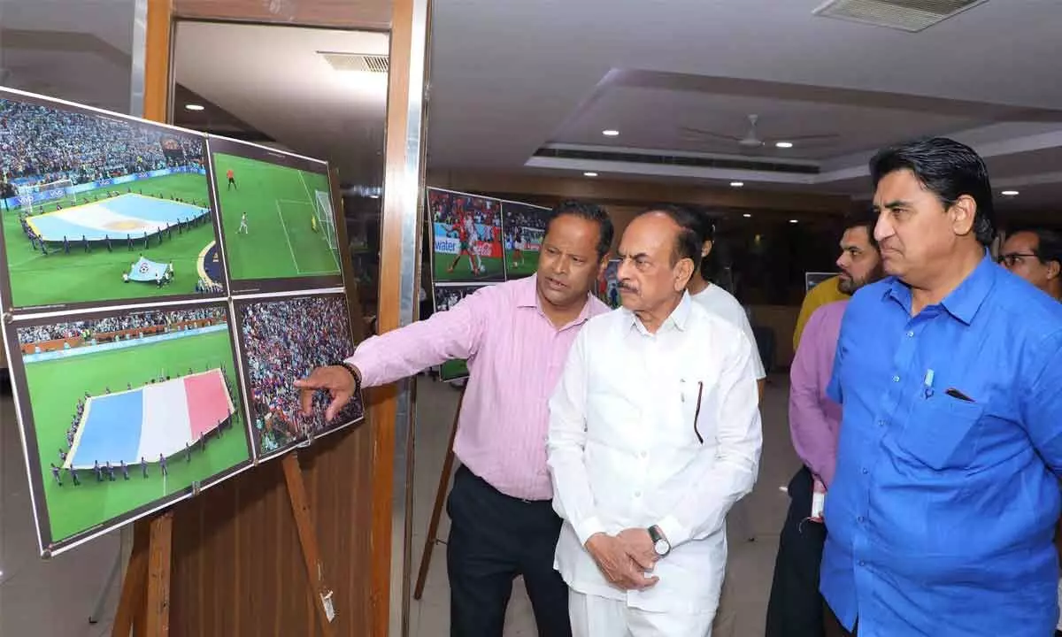 Snaps India holds photo expo on FIFA World Cup