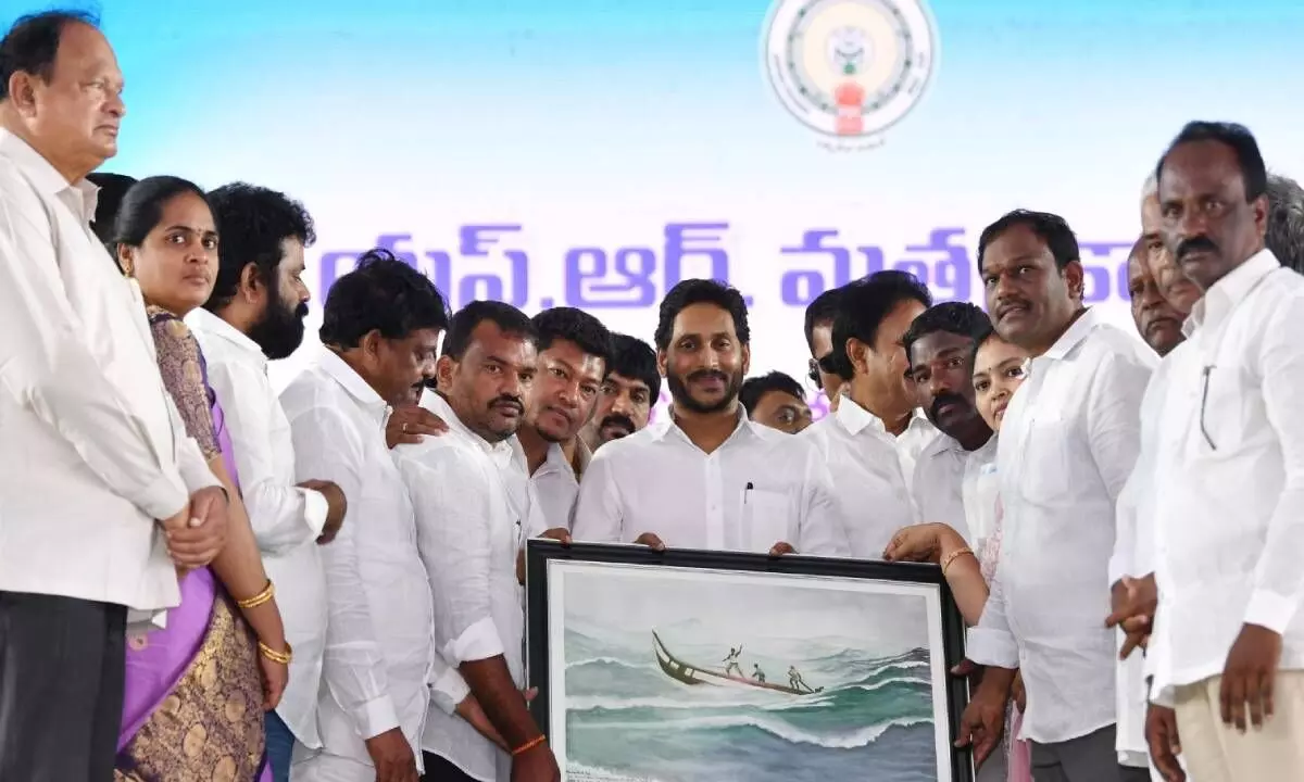 Jagan releases Rs.123.52 crore to fishermen towards compensation during ban