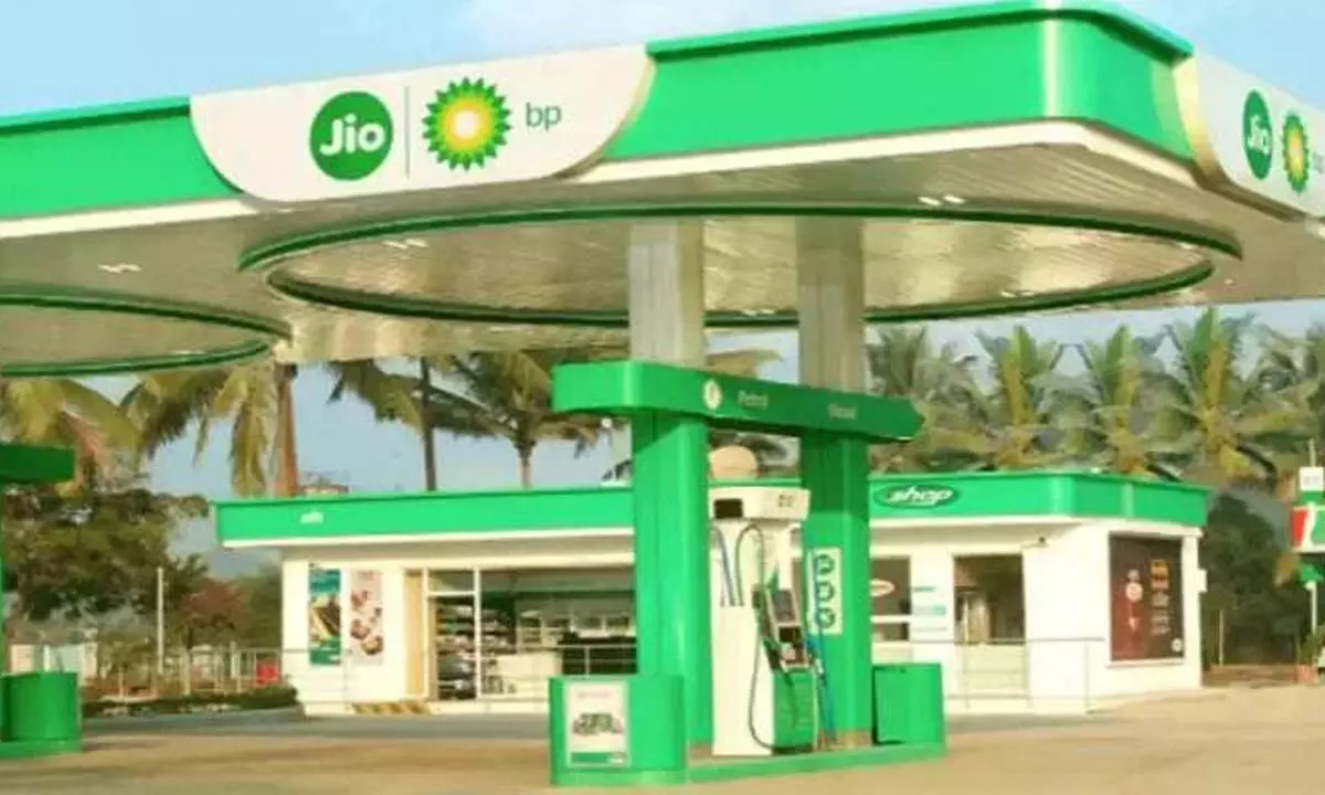 Jio-bp’s new diesel claims to save truckers Rs 1.1L annually