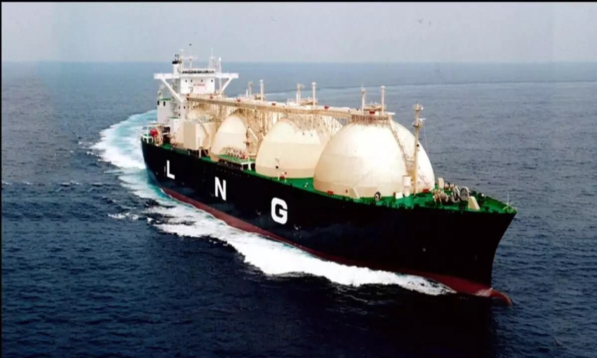 A rush to sign LNG deals thanks to Modis gas push