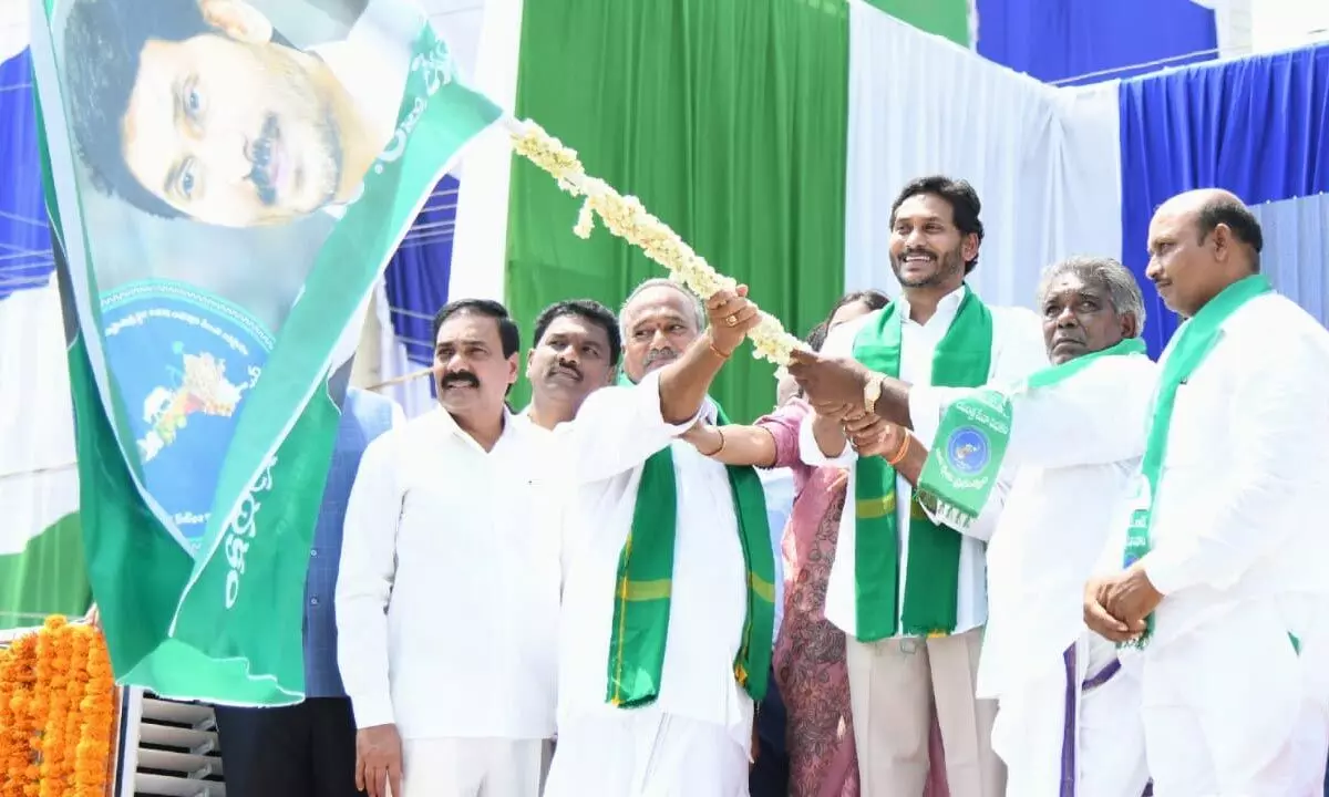 AP CM flags off tractors, others worth Rs. 361.29 cr