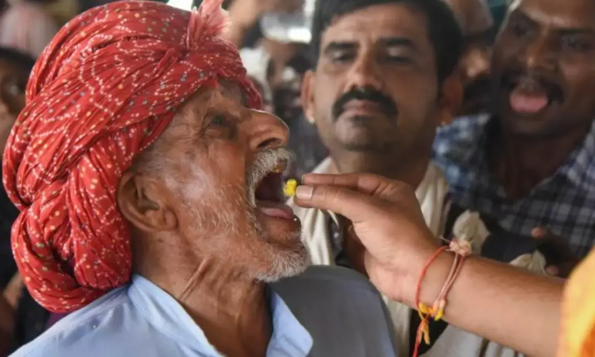 ‘Fish prasadam’ distributed after 3-yr Covid gap in Hyderabad