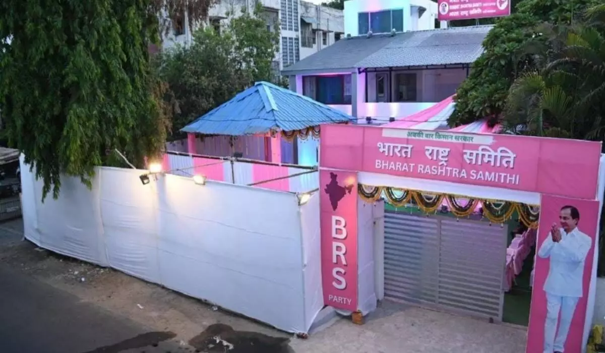 KCR opens BRS 1st office in Maharashtra