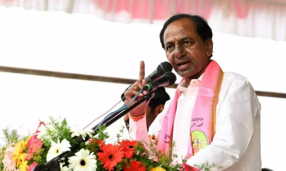 KCR counters Raut’s B-team claim