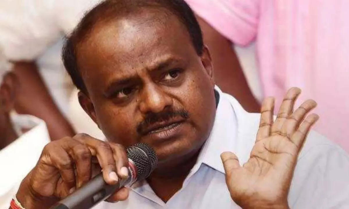 Karnataka ex-CM claims proof of corruption against Cong