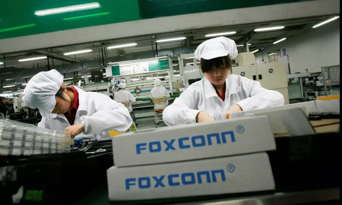 Foxconn junks $19.5-bn Vedanta chip JV plan