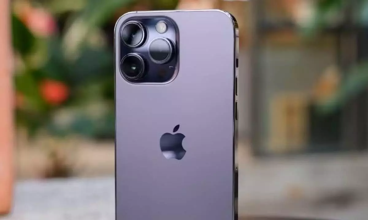 Vijay Sales Apple Days: iPhone 16, MacBook M4 at Big Discounts