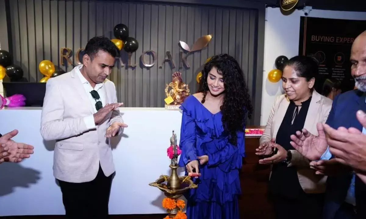 Royaloak Furniture launches 154th store at Manikonda