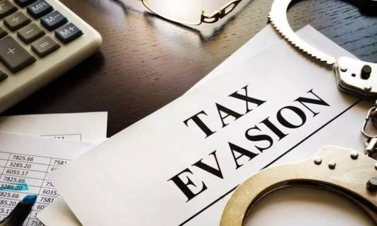 I-T dept probes UP YouTuber for tax evasion