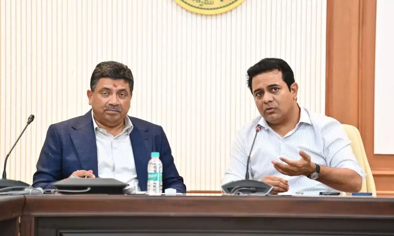 Tamil Nadu delegation meets KTR